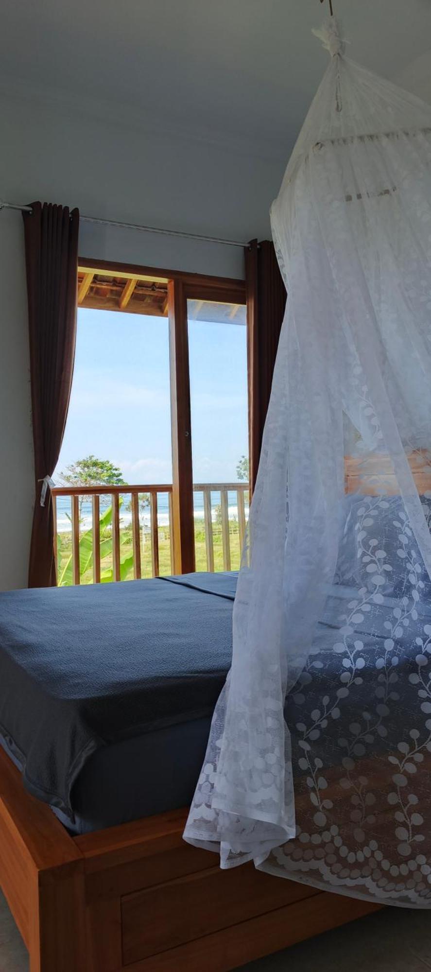 Friend House Stay & Surf Airsatang Eksteriør bilde